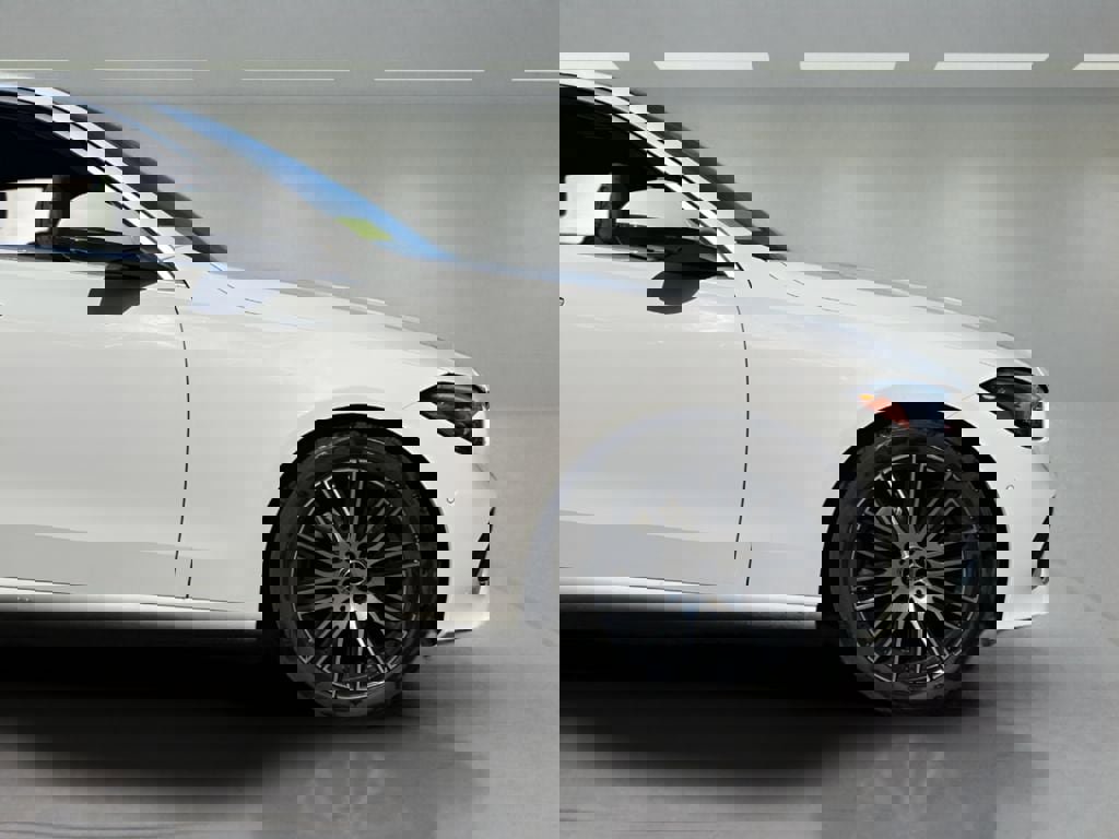 Used 2025 Mercedes-Benz C 300 4MATIC Sedan image 25