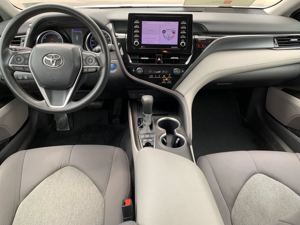Used 2022 Toyota Camry LE FWD image 16