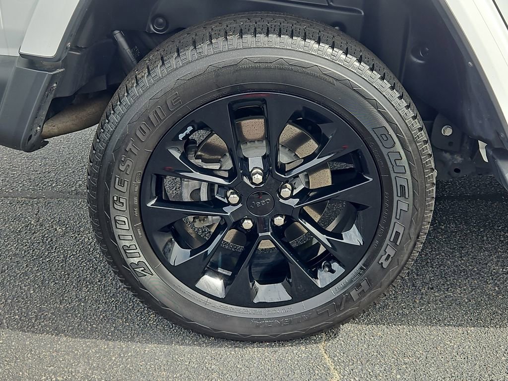 Used 2021 Jeep Wrangler Unlimited Sahara w/ Cold Weather Group image 23