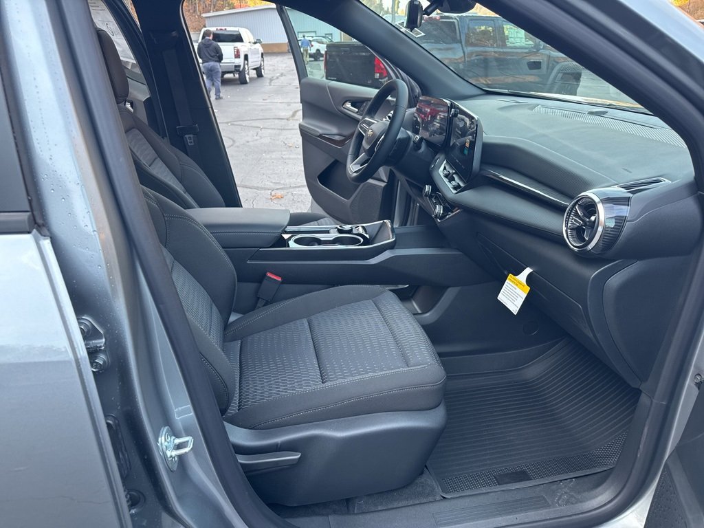 New 2026 Chevrolet Equinox LT image 13