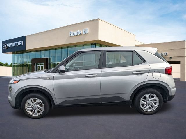 Used 2025 Hyundai Venue SE FWD image 7