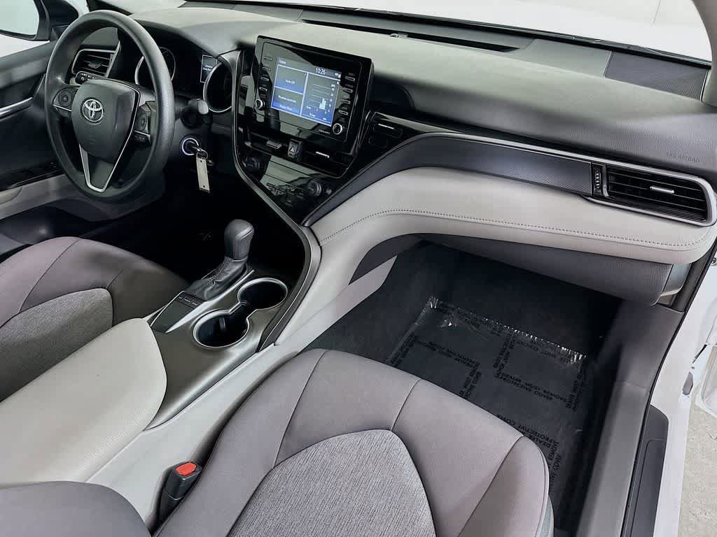 Used 2024 Toyota Camry LE FWD image 31