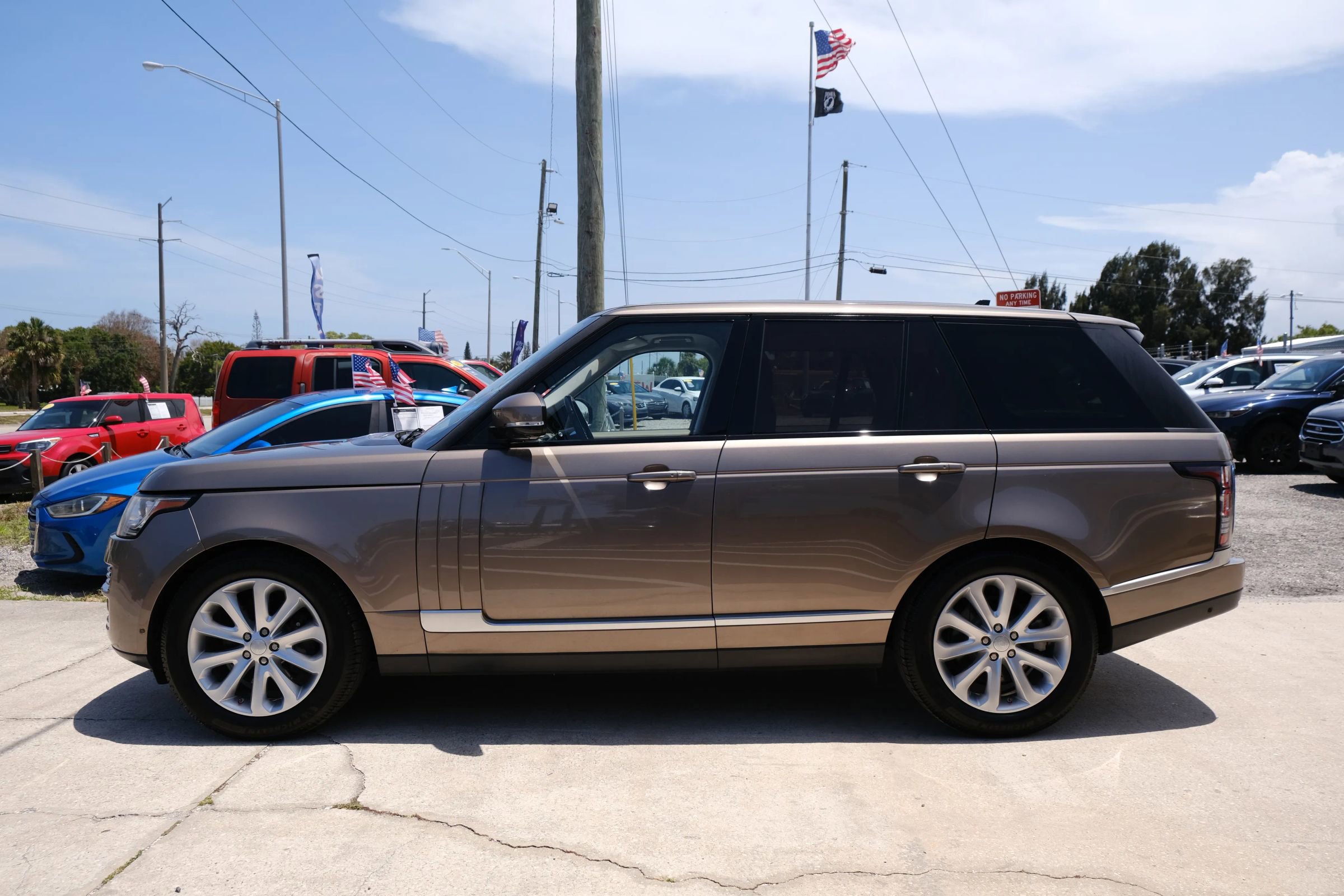 Used 2015 Land Rover Range Rover HSE AWD/4WD image 8