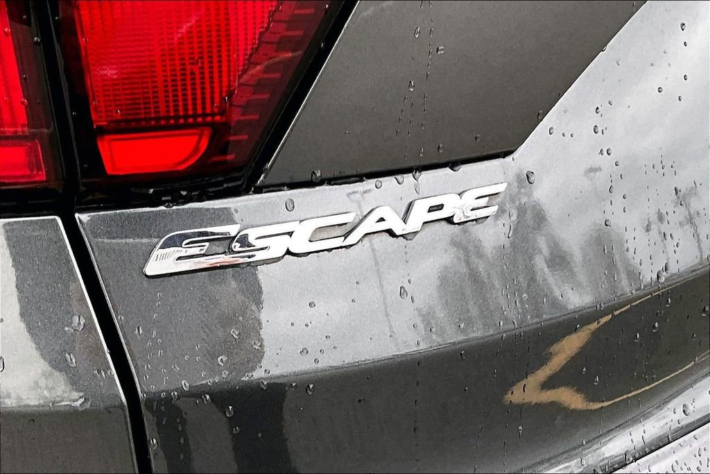 Used 2019 Ford Escape SEL image 8