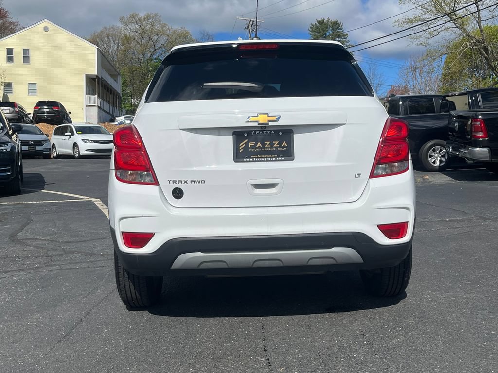 Used 2017 Chevrolet Trax LT w/ LT Convenience Package AWD/4WD image 10
