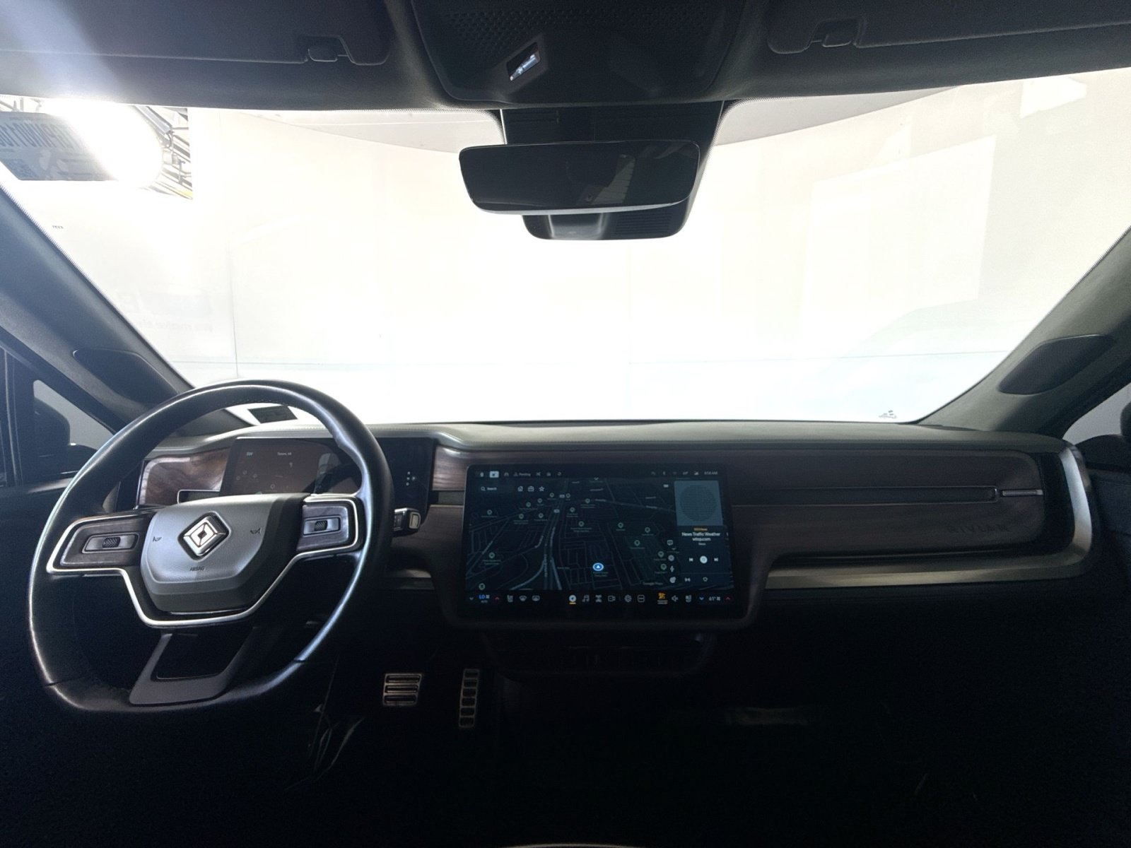 Used 2022 Rivian R1T Adventure AWD/4WD image 23
