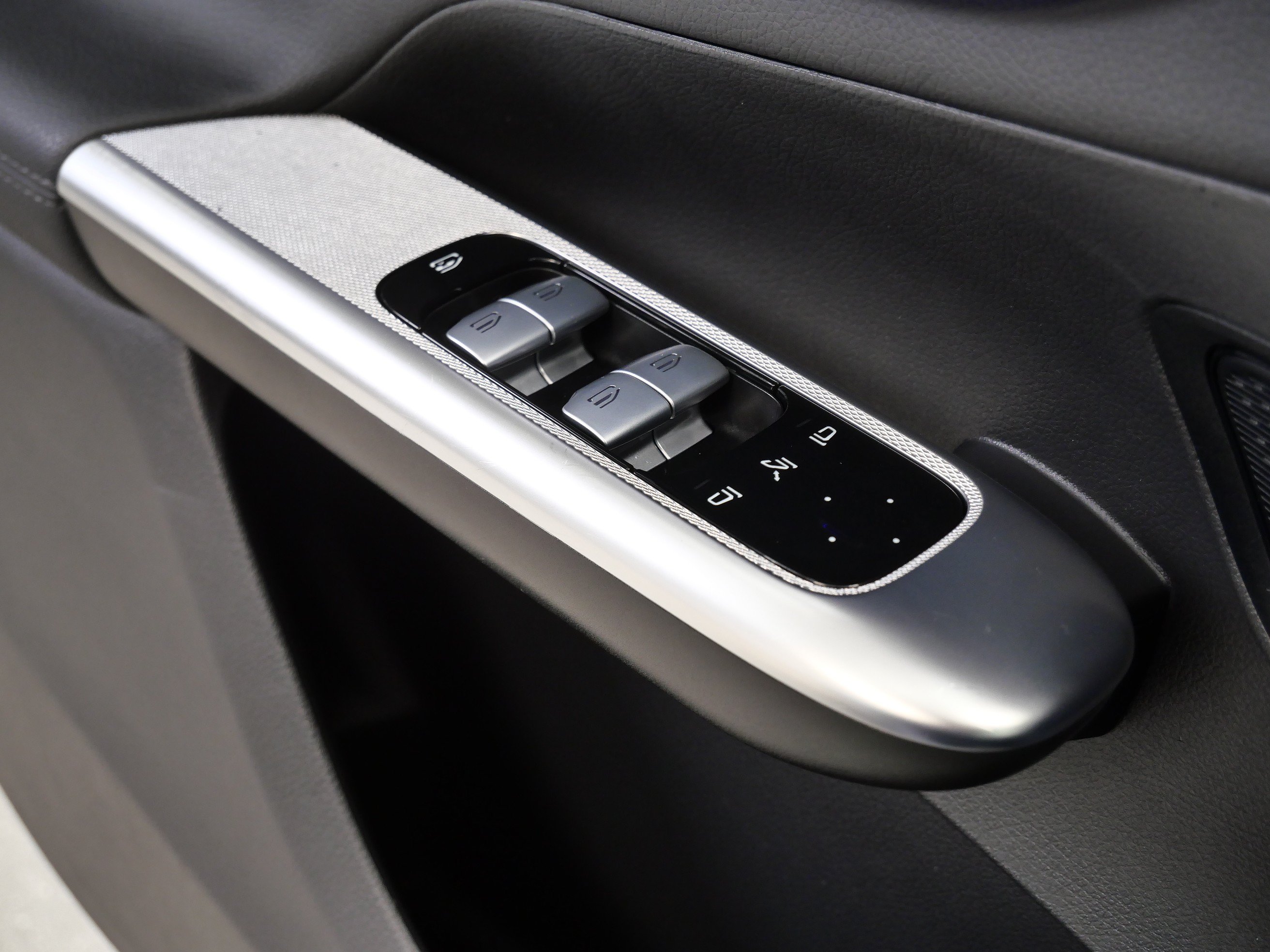 Certified 2023 Mercedes-Benz GLC 300 4MATIC image 32