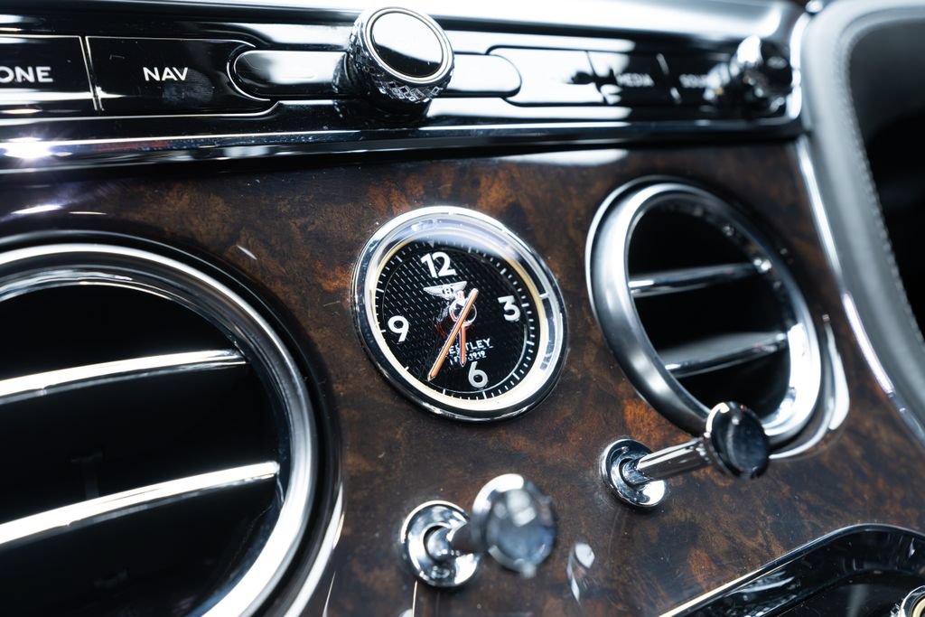 Used 2020 Bentley Continental GT AWD/4WD image 34