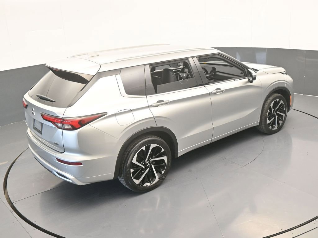 Used 2022 Mitsubishi Outlander SEL image 48