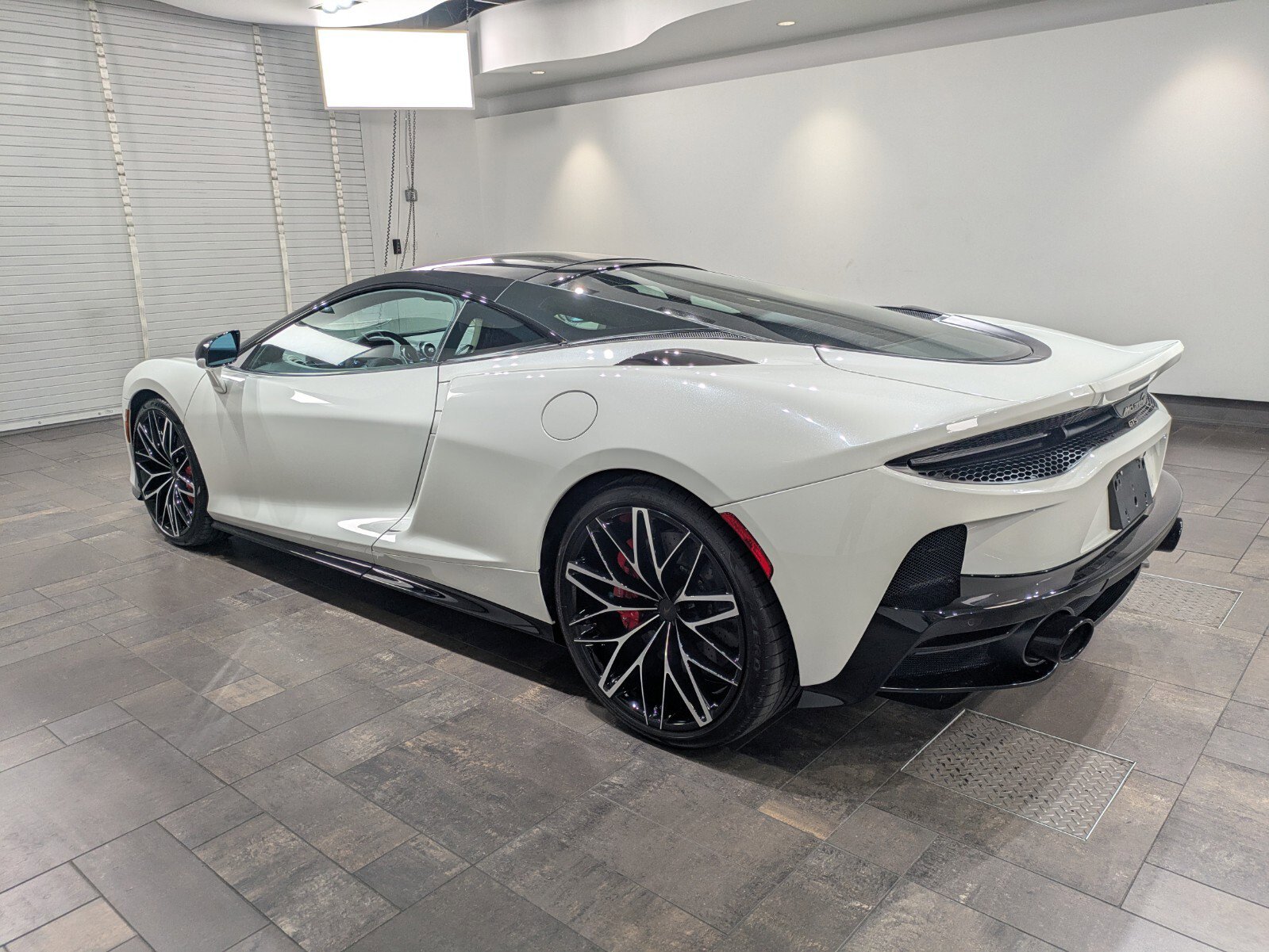 New 2025 McLaren GTS image 4