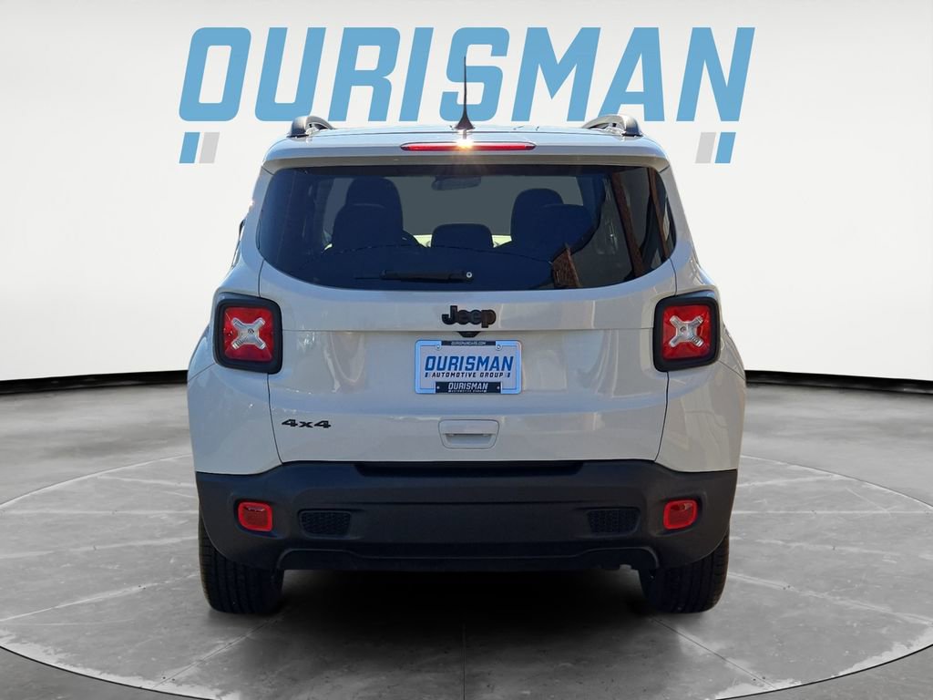 Used 2023 Jeep Renegade Altitude w/ Sun/Sound Group AWD/4WD image 5