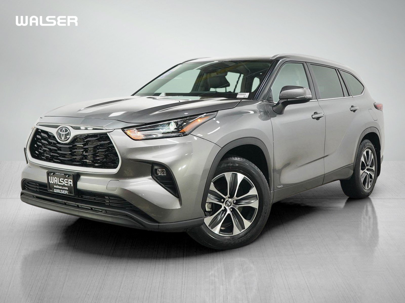 Used 2026 Toyota Highlander XLE AWD/4WD image 1