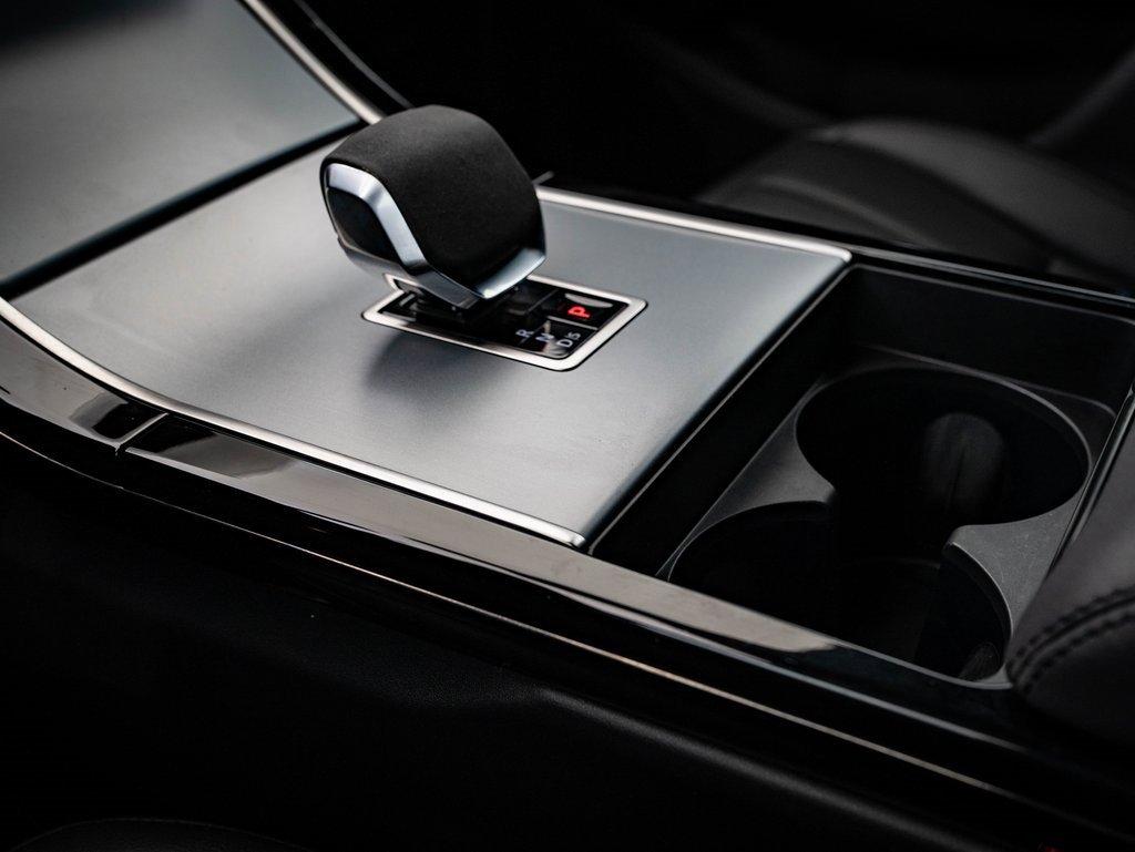 Used 2024 Land Rover Range Rover Evoque S image 36