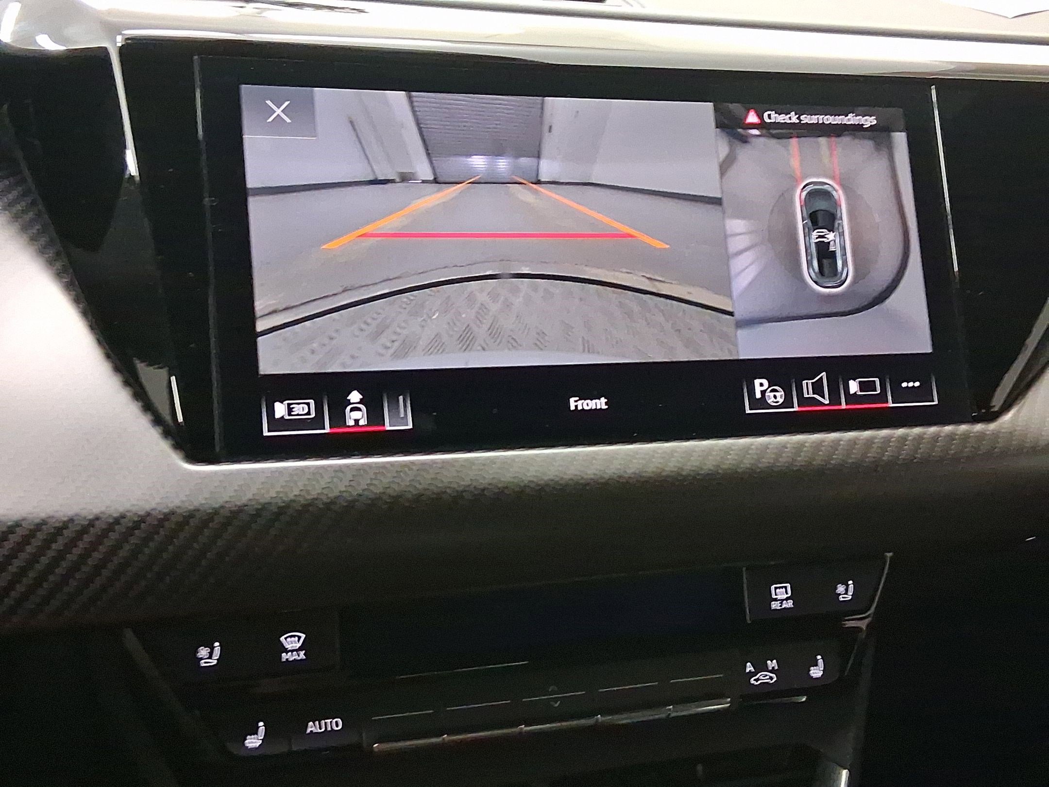 Used 2022 Audi RS e-tron GT quattro w/ Year 1 Package image 24