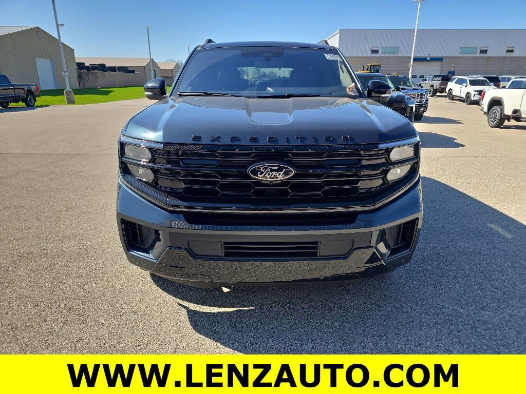 Used 2025 Ford Expedition Platinum w/ Stealth Performance Package AWD/4WD image 2
