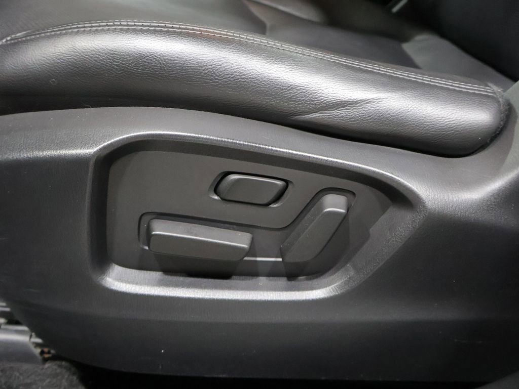 Used 2023 MAZDA CX-9 Touring image 12