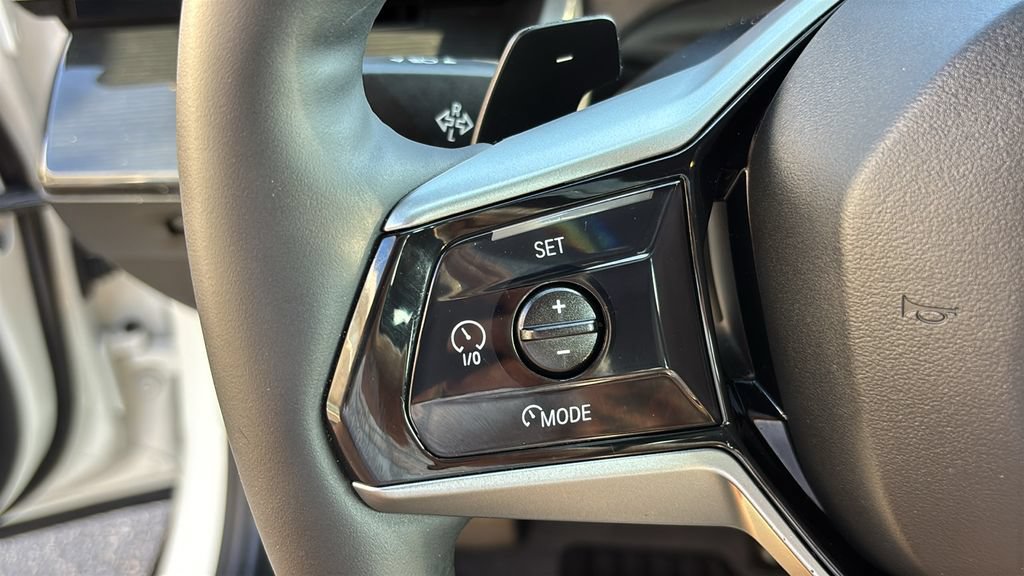 Used 2026 BMW 530i xDrive AWD/4WD image 19