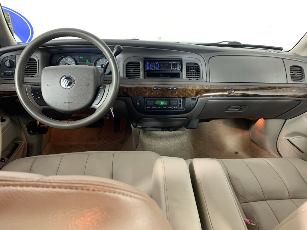 Used 2010 Mercury Grand Marquis LS RWD image 27