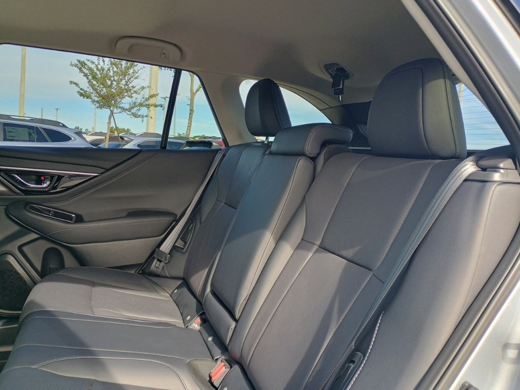 Certified 2025 Subaru Outback Limited w/ Popular Package #2 image 17