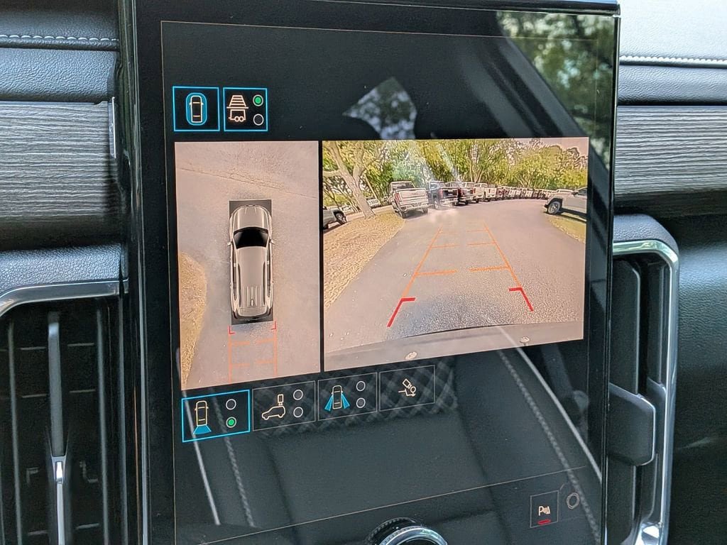New 2026 GMC Acadia Denali w/ Super Cruise Package FWD image 22