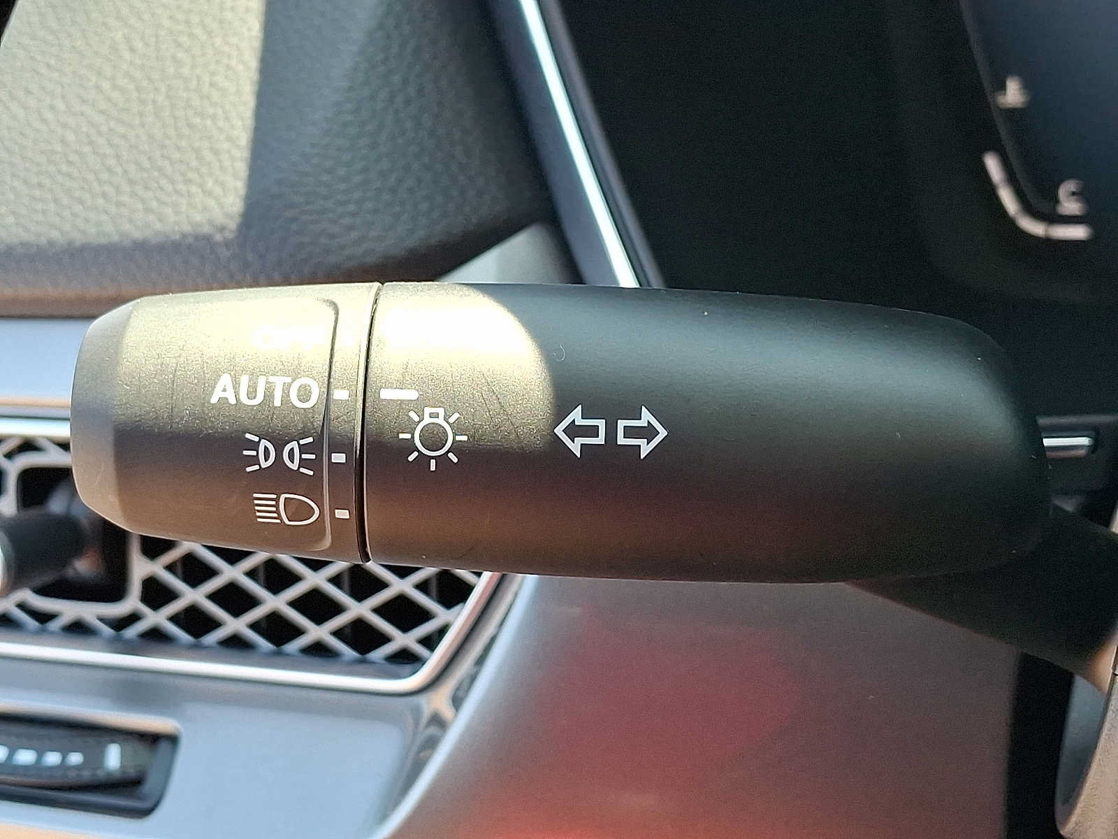 Certified 2026 Acura Integra FWD image 26
