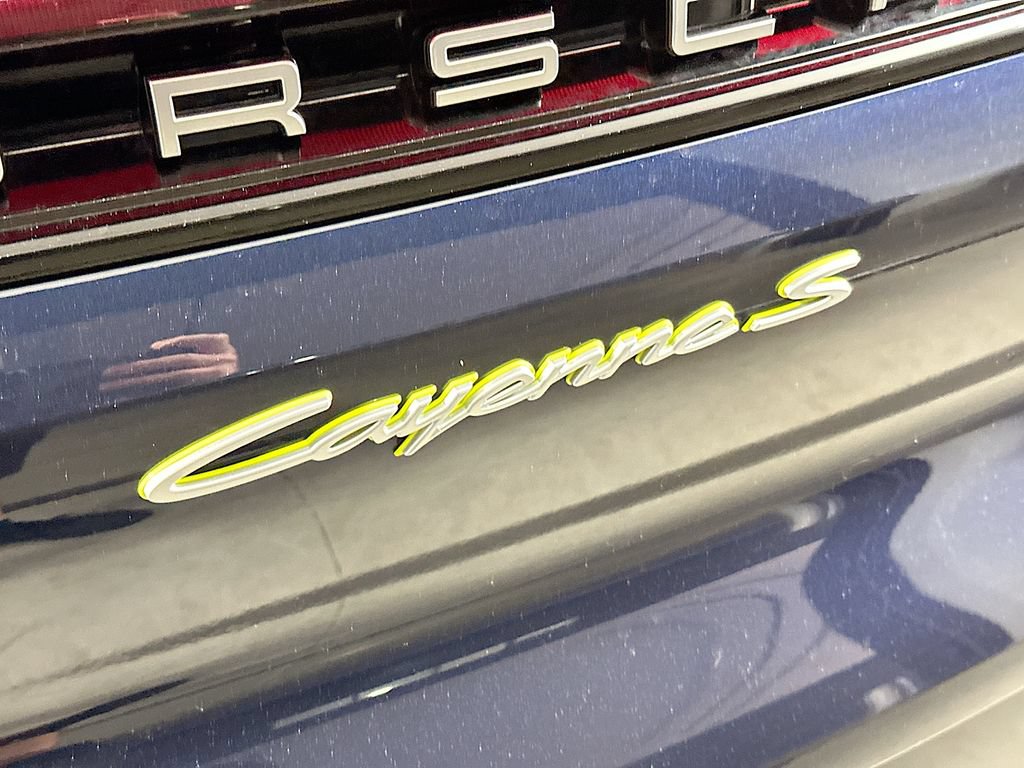 Used 2025 Porsche Cayenne S AWD/4WD image 34