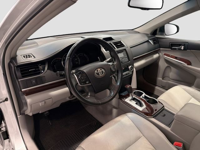 Used 2012 Toyota Camry XLE image 7