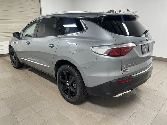 Used 2023 Buick Enclave Essence w/ Experience Buick Package image 4