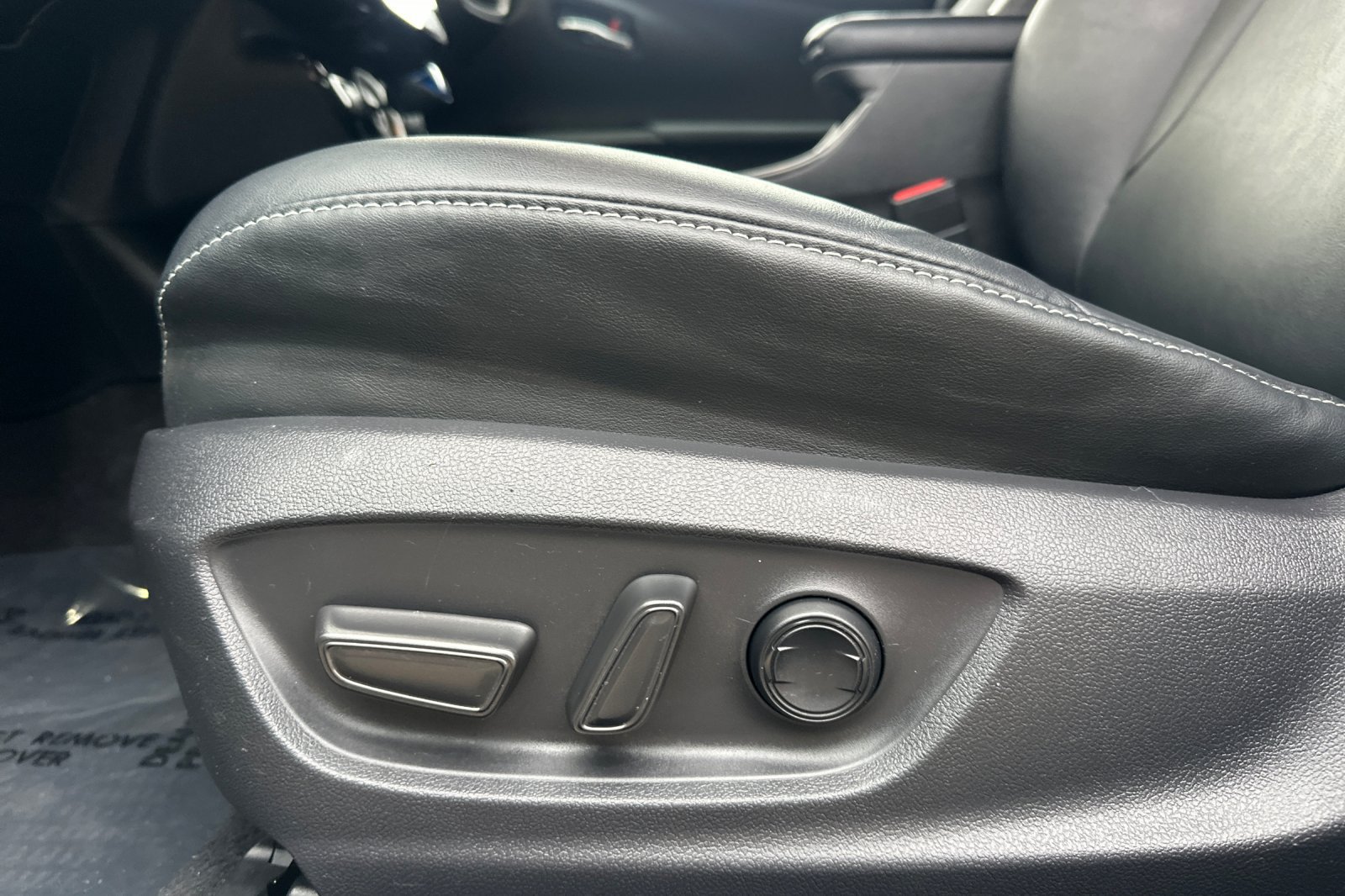 Certified 2022 Toyota Prius Prime XLE FWD image 14