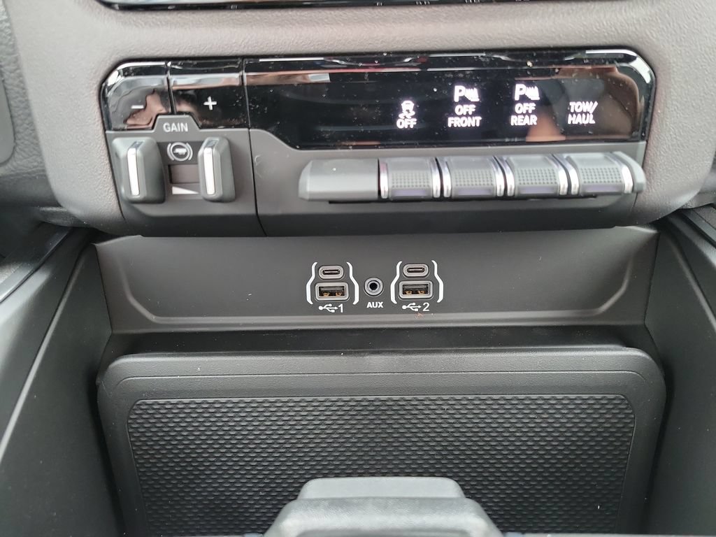 New 2026 RAM 1500 Big Horn w/ Night Edition RWD image 20