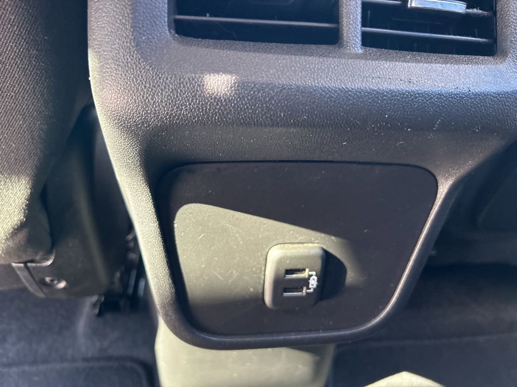 Used 2024 GMC Terrain SLE image 27