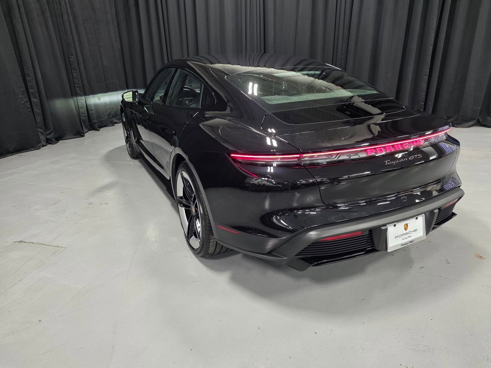 New 2026 Porsche Taycan GTS image 3