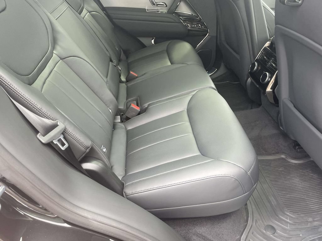 New 2026 Land Rover Range Rover Sport SE AWD/4WD image 19
