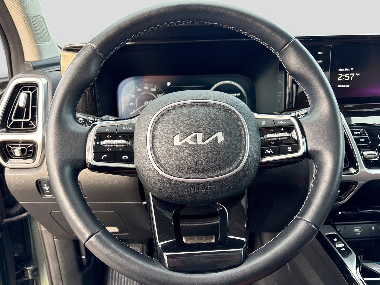 Used 2023 Kia Sorento SX Prestige AWD/4WD image 15