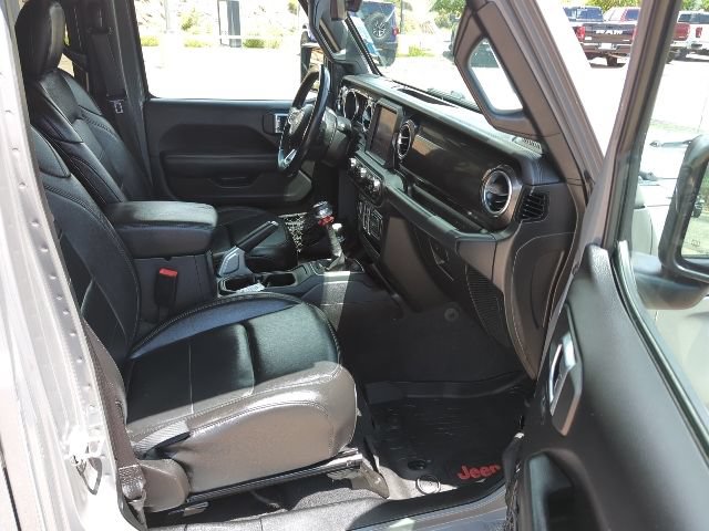Used 2019 Jeep Wrangler Unlimited Sahara AWD/4WD image 19
