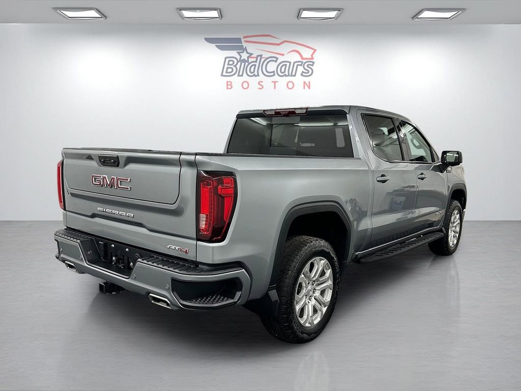 Used 2024 GMC Sierra 1500 AT4 w/ Technology Package image 4