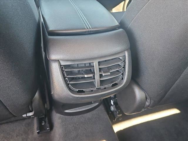 Used 2021 Chevrolet Malibu LT image 17