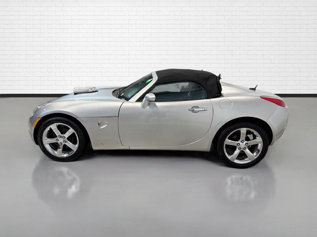 Used 2007 Pontiac Solstice Convertible w/ Premium Package RWD image 6