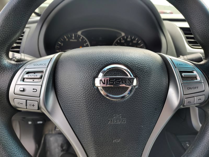 Used 2018 Nissan Altima 2.5 S w/ S Convenience Package FWD image 11