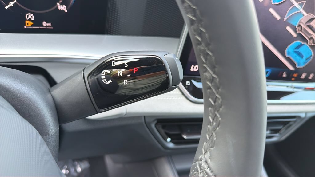 New 2026 Volkswagen Tiguan SE R-Line FWD image 13
