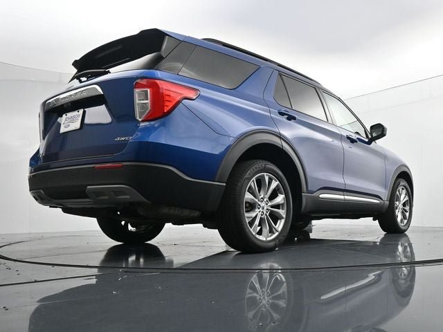 Used 2022 Ford Explorer XLT w/ Equipment Group 202A AWD/4WD image 33