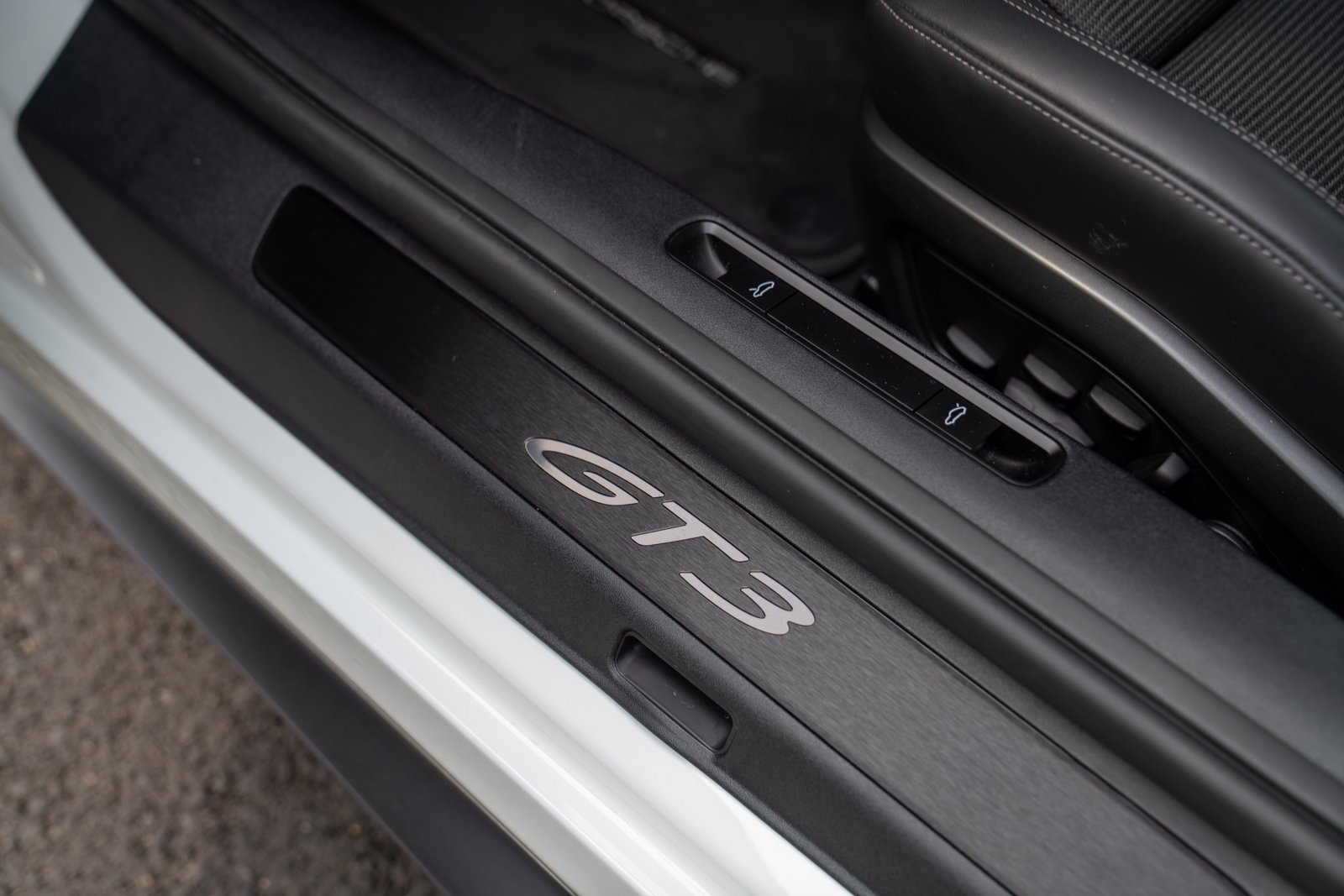 Certified 2024 Porsche 911 GT3 RWD image 13