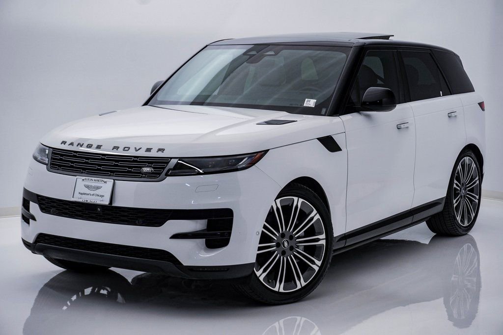 Used 2024 Land Rover Range Rover Sport SE image 3