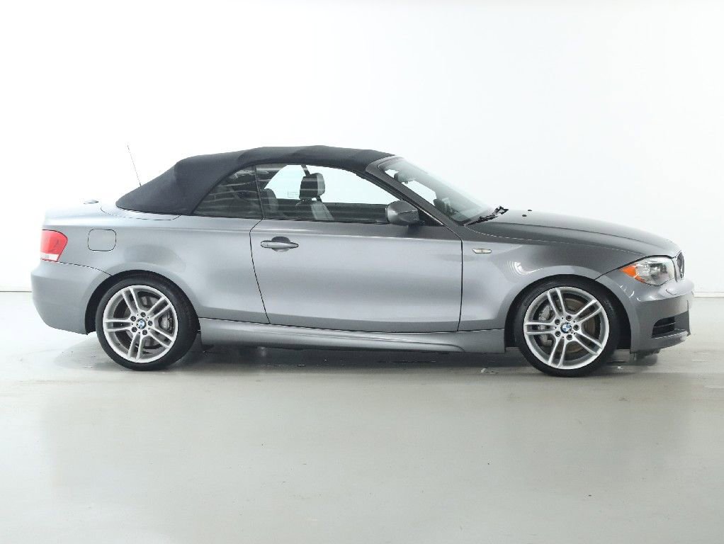 Used 2013 BMW 135i Convertible image 12