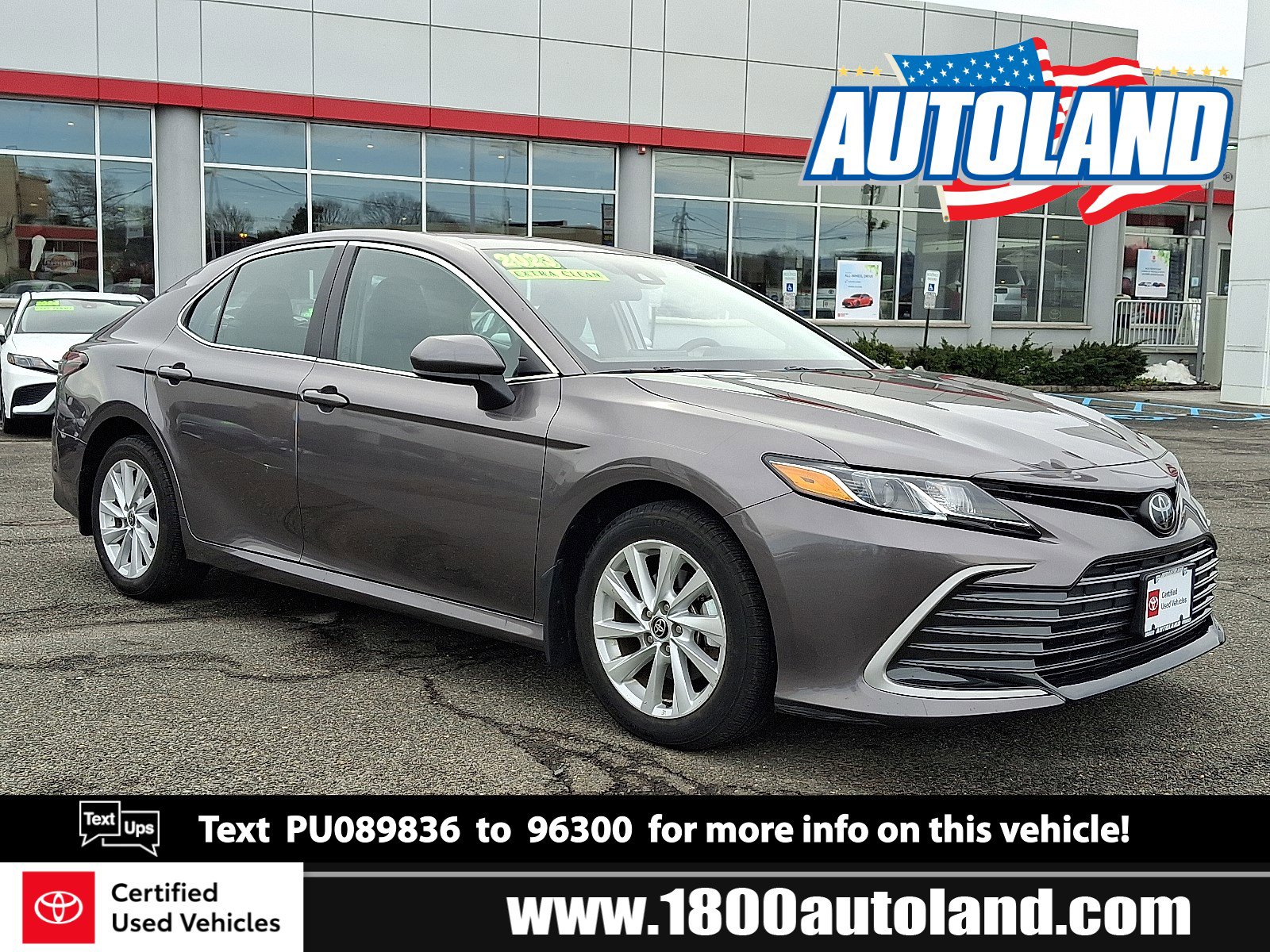 Certified 2023 Toyota Camry LE image 1