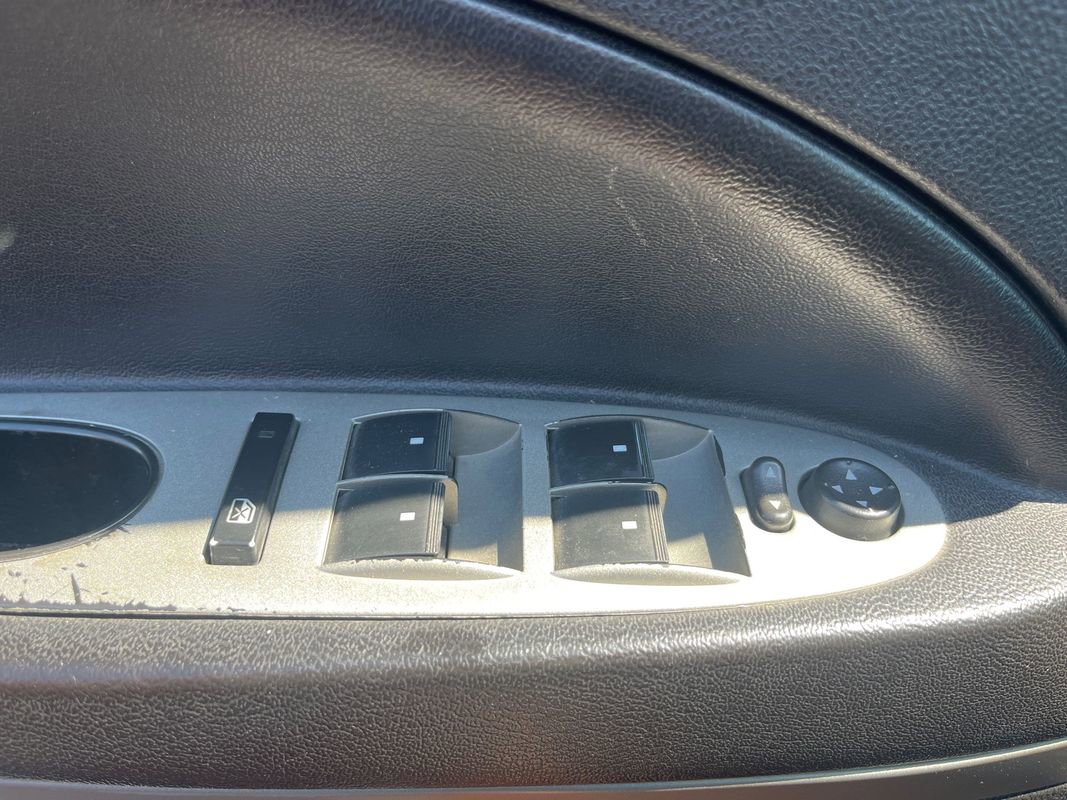 Used 2008 Chevrolet HHR SS FWD image 20