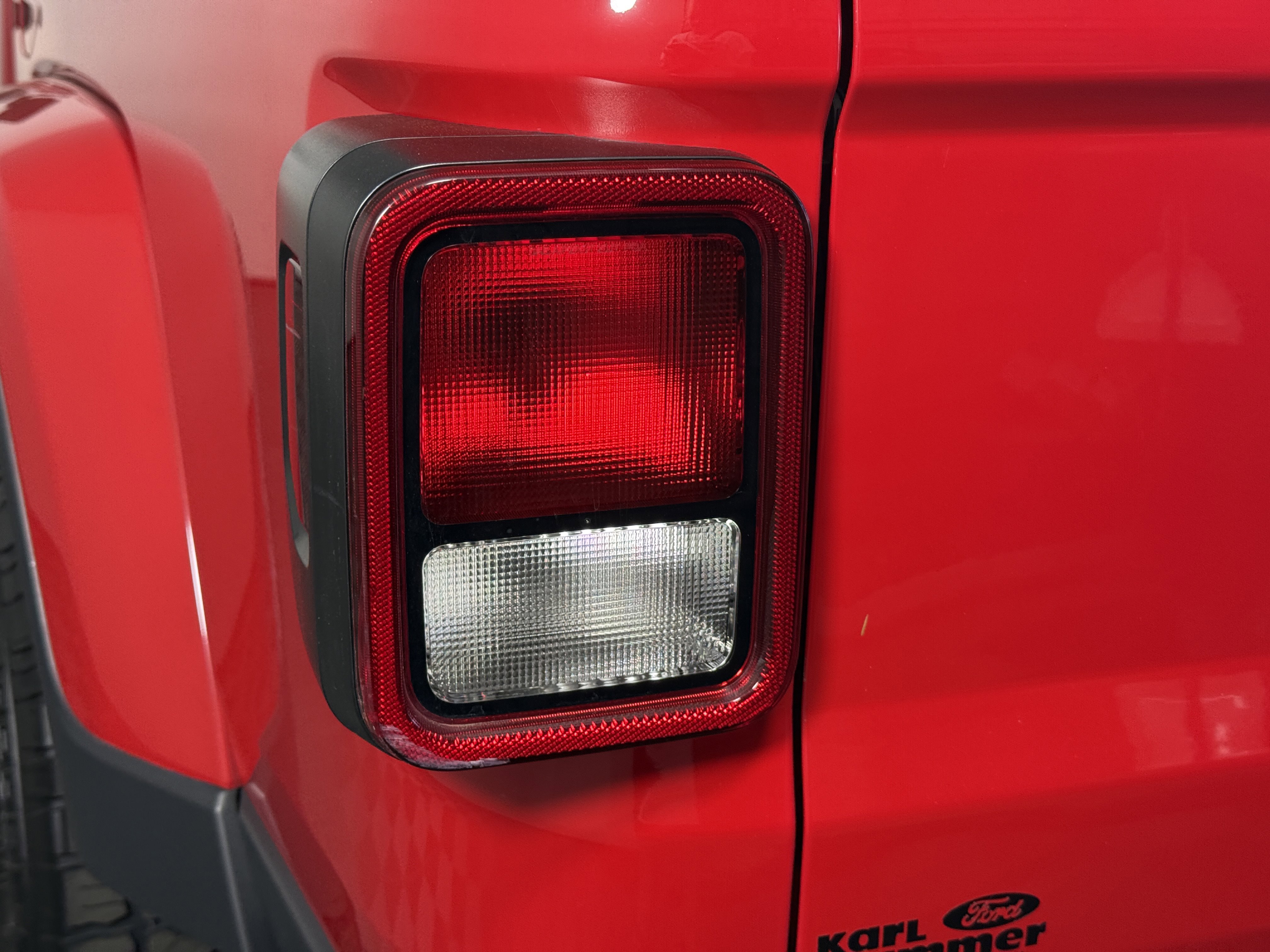 Used 2021 Jeep Gladiator Willys AWD/4WD image 6