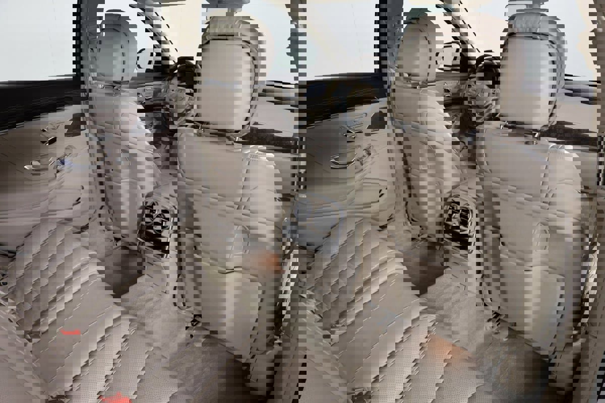 Used 2020 Mercedes-Benz S 560 4MATIC Sedan image 42