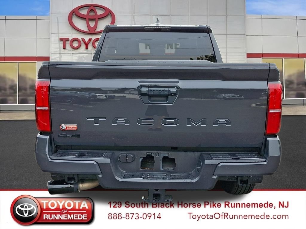 Certified 2025 Toyota Tacoma TRD Sport AWD/4WD image 5