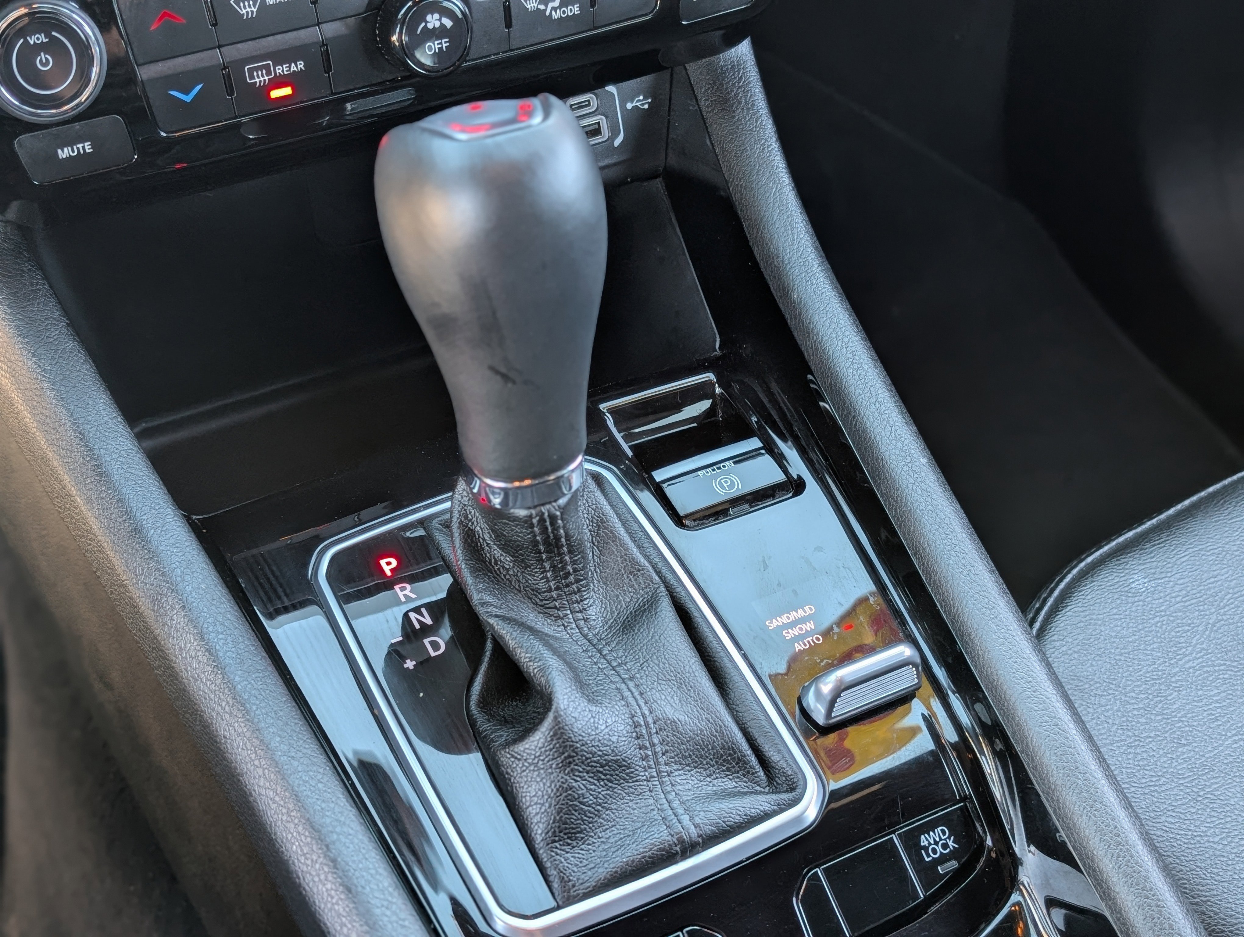 Used 2024 Jeep Compass Limited image 24